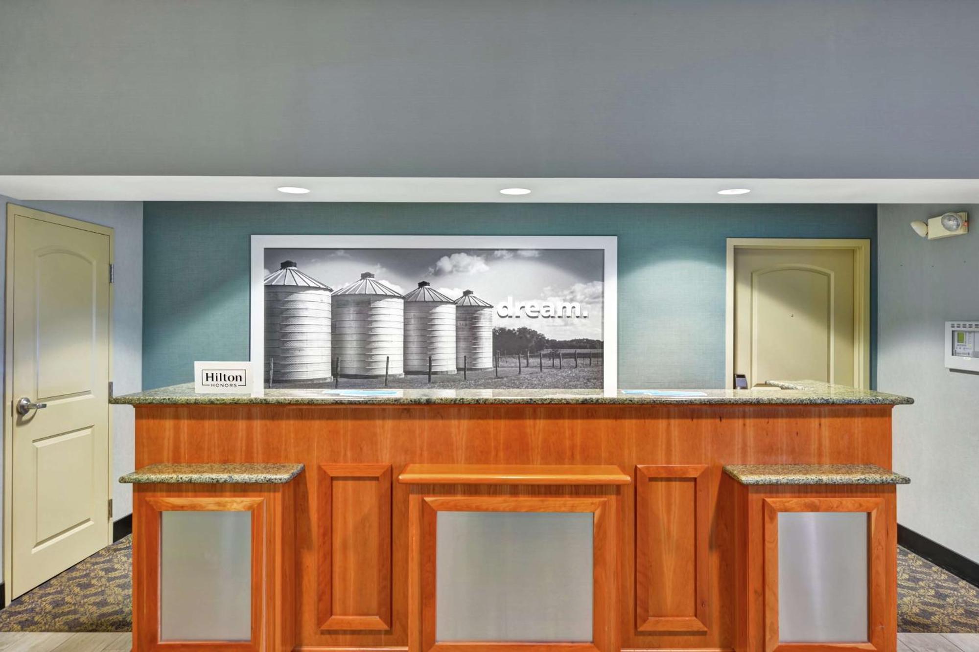 Hampton Inn Lewisburg Exteriör bild