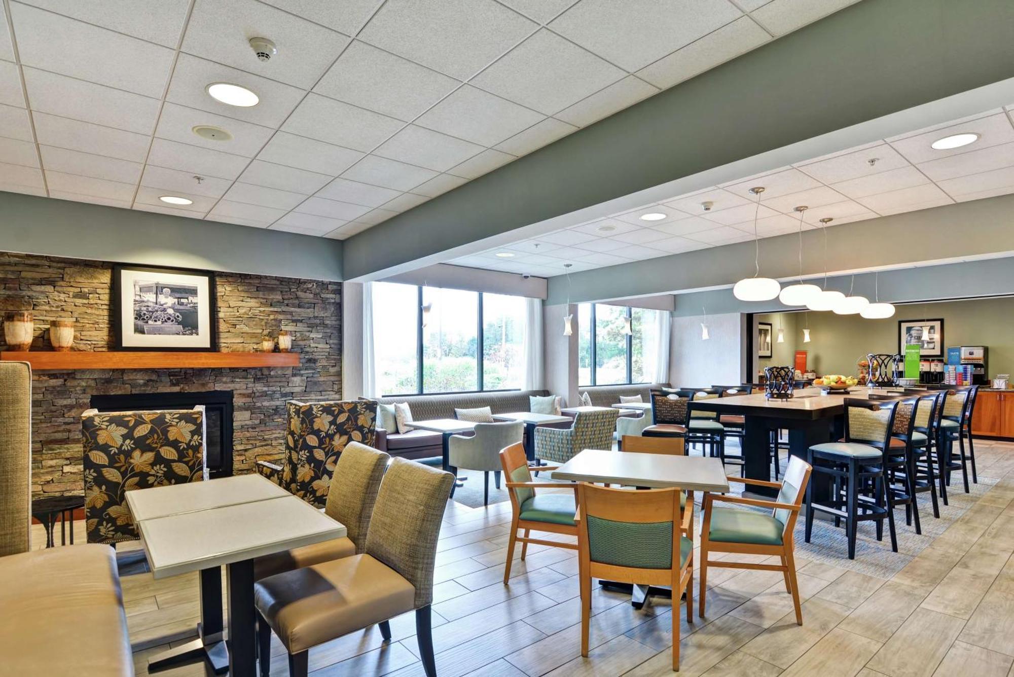 Hampton Inn Lewisburg Exteriör bild