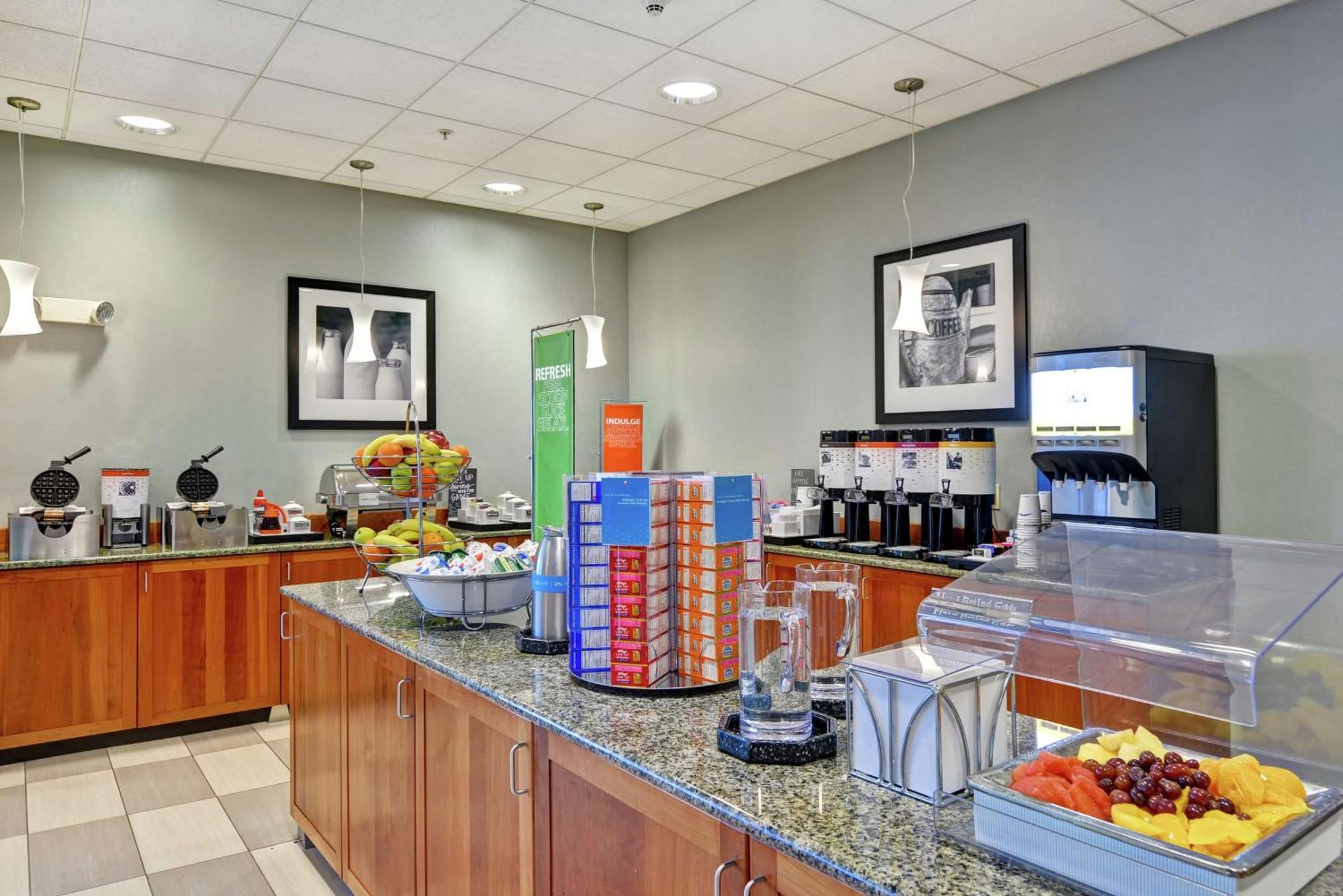 Hampton Inn Lewisburg Exteriör bild